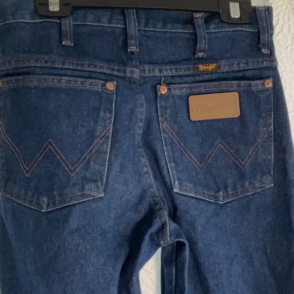 Wrangler classic dark blue denim jeans - Picture 5 of 12